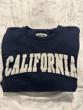 New York Popular Navy California Appliqué Crewneck Sweater